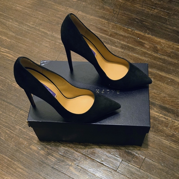 NEW Ralph Lauren Purple Label 8.5 Celia Goat-Suede Pump - Italian - MSRP: $575 - Picture 2 of 15